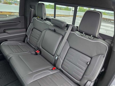 Certified 2024 GMC Sierra 1500 AT4X w/ AT4X AEV Edition AWD/4WD image 16