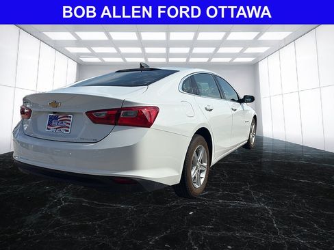 Used 2022 Chevrolet Malibu LS FWD image 6