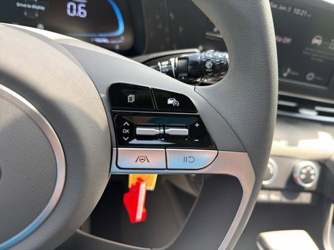 New 2026 Hyundai Elantra SE FWD image 15