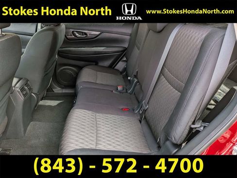 Used 2020 Nissan Rogue SV w/ Premium Package FWD image 17