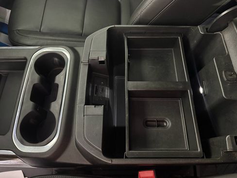 Used 2021 Chevrolet Silverado 1500 LT image 25