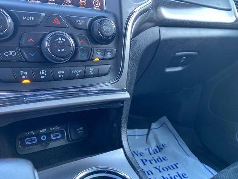 Certified 2018 Jeep Grand Cherokee Altitude image 26