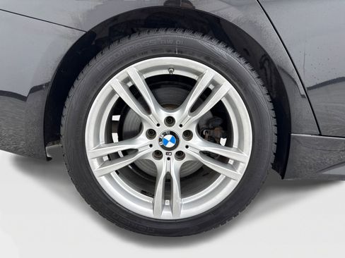 Used 2018 BMW 330i xDrive Sedan w/ M Sport Package AWD/4WD image 48