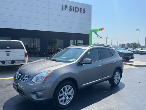 Used 2013 Nissan Rogue SL AWD/4WD image 1