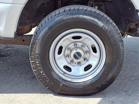 Used 2022 Ford F250 XLT AWD/4WD image 9