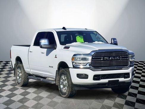 Used 2024 RAM 2500 Laramie w/ Cold Weather Group AWD/4WD image 4