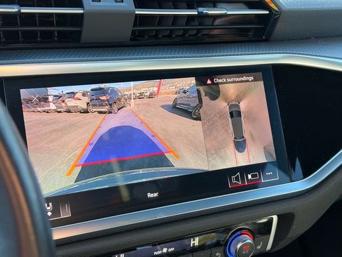 Used 2019 Audi Q3 2.0T Prestige image 23