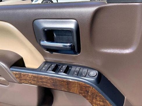 Used 2017 Chevrolet Silverado 1500 LT w/ Texas Edition RWD image 32