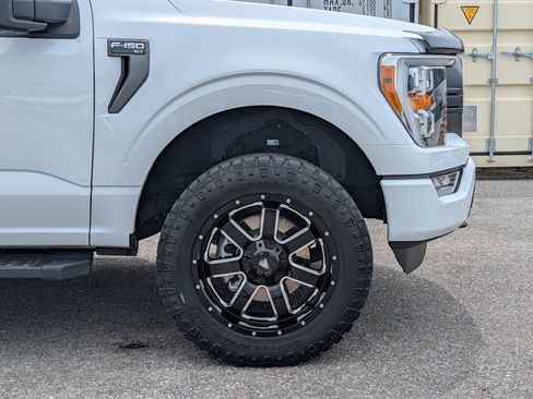 Used 2022 Ford F150 XLT w/ Equipment Group 302A High AWD/4WD image 11