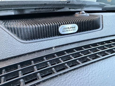 Used 2017 RAM 1500 Laramie AWD/4WD image 19