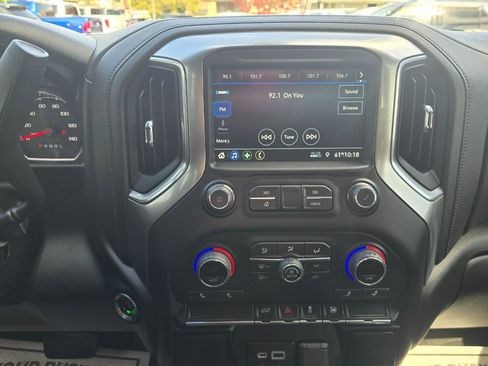 Used 2022 Chevrolet Silverado 1500 RST w/ Rally Edition AWD/4WD image 9