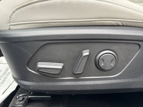 Certified 2025 Hyundai Tucson SEL FWD image 14