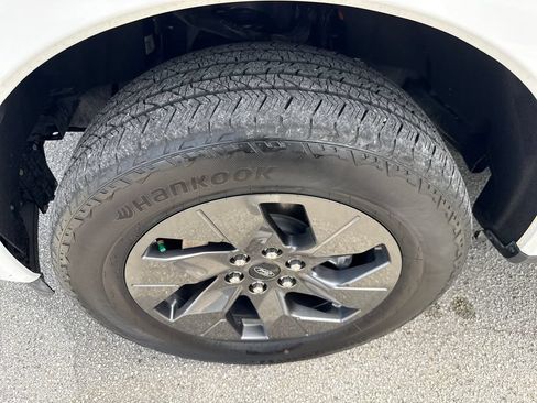Used 2025 Ford F150 Lightning Flash AWD/4WD image 13