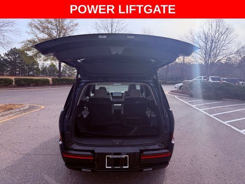 Used 2025 Hyundai Santa Fe Calligraphy image 7