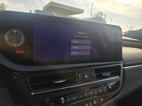 Certified 2024 Lexus ES 300h Ultra Luxury w/ Accessory Package (Z2) FWD image 28