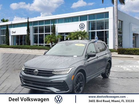 Used 2022 Volkswagen Tiguan SE R-Line image 1