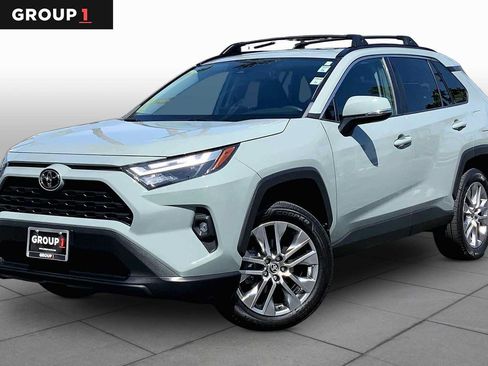 Used 2022 Toyota RAV4 XLE Premium FWD image 1