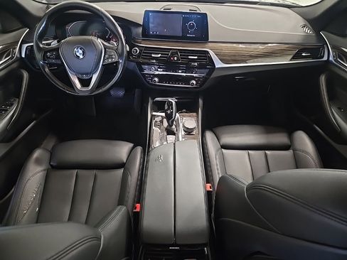 Used 2020 BMW 530i xDrive w/ Convenience Package image 18