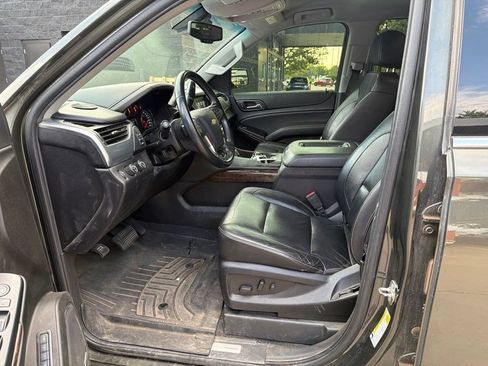 Used 2019 Chevrolet Tahoe LT w/ Off-Road Package AWD/4WD image 10
