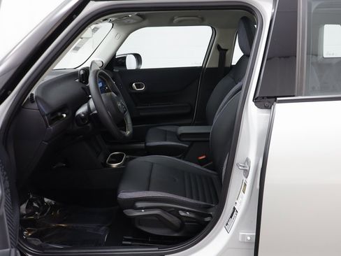 Certified 2025 MINI Cooper S image 5