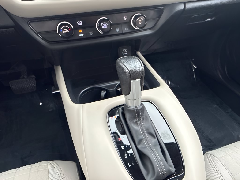 Used 2025 Honda HR-V LX image 15