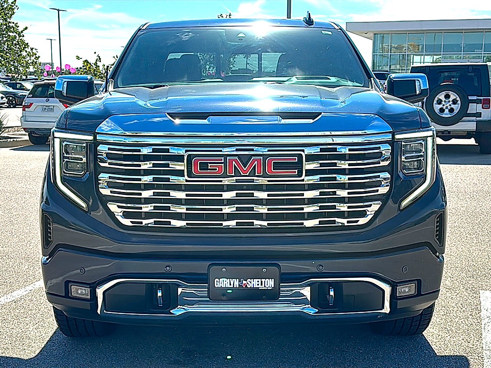 Used 2023 GMC Sierra 1500 Denali w/ Denali Reserve Package AWD/4WD image 11
