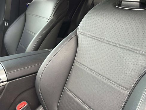 Certified 2025 Mercedes-Benz GLC 300 4MATIC image 18
