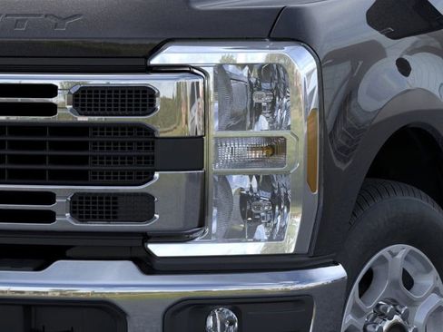 New 2026 Ford F250 XLT w/ 360-Degree Camera Package image 40