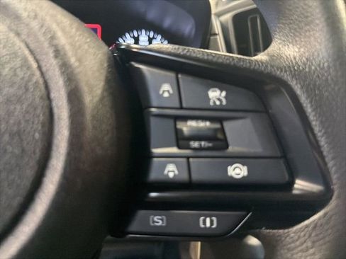 Used 2024 Subaru Crosstrek 2.0i AWD/4WD image 25