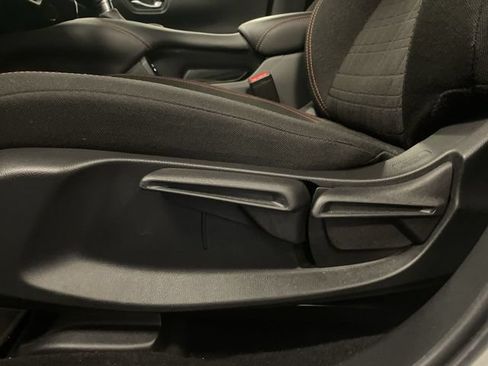 Certified 2026 Honda HR-V Sport image 12