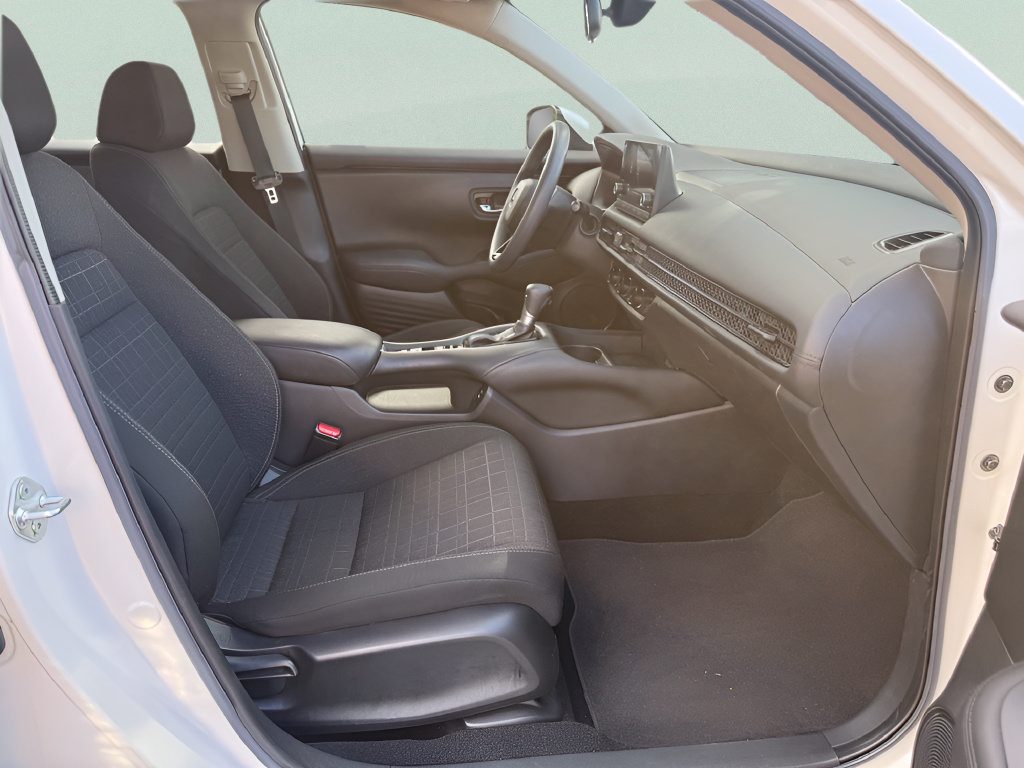 Used 2024 Honda HR-V LX image 13