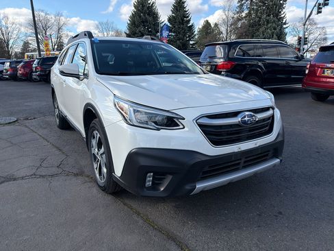 Used 2021 Subaru Outback Limited image 11