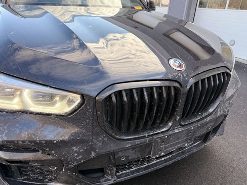 Used 2023 BMW X5 M50i w/ Executive Package image 3