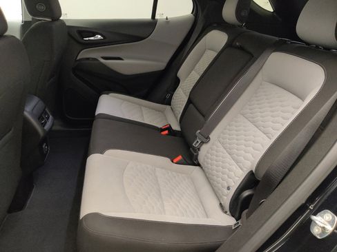 Used 2020 Chevrolet Equinox LS w/ LPO, Cargo Package AWD/4WD image 18