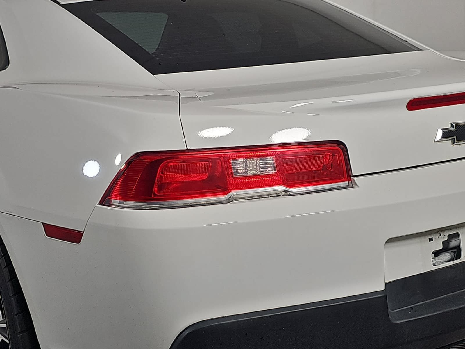 Used 2015 Chevrolet Camaro LS RWD image 25