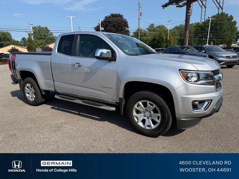 Used 2015 Chevrolet Colorado LT w/ Luxury Package RWD image 3