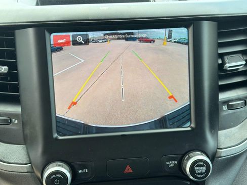 Used 2024 RAM 2500 Tradesman w/ Chrome Appearance Group image 24