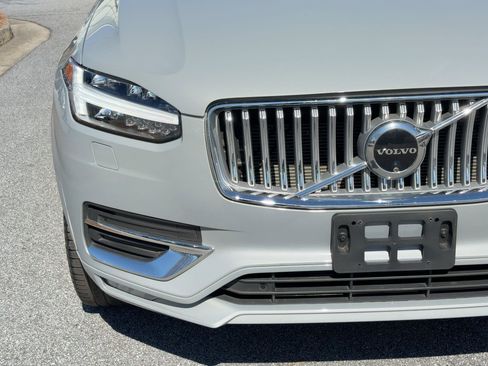 Certified 2024 Volvo XC90 B6 Plus image 21