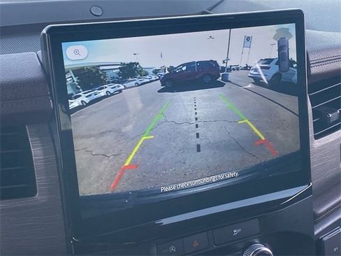 Used 2024 Ford Expedition Limited image 29