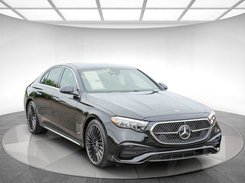 Certified 2026 Mercedes-Benz E 450 4MATIC Sedan image 5