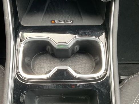 Used 2025 Chevrolet Traverse LT image 28