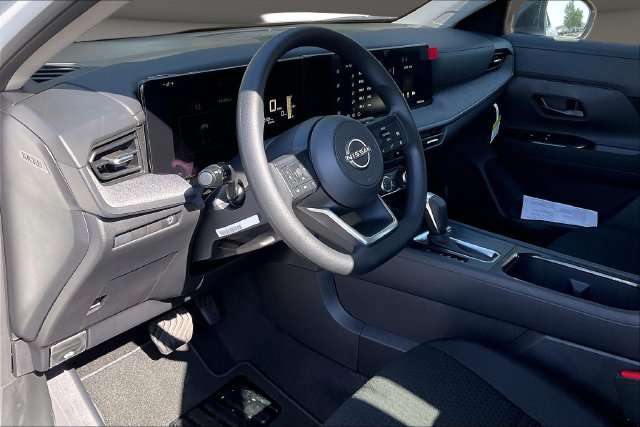 New 2027 Nissan Kicks S FWD image 7