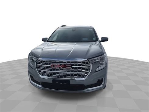 Used 2024 GMC Terrain Denali w/ Denali Premium Package image 3