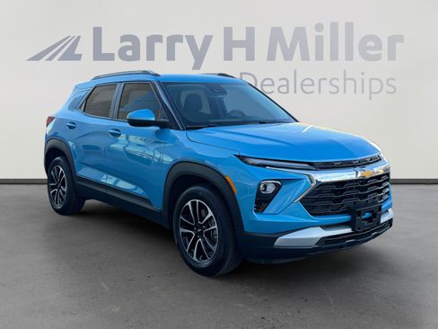 Used 2025 Chevrolet TrailBlazer LT w/ Convenience Package image 7