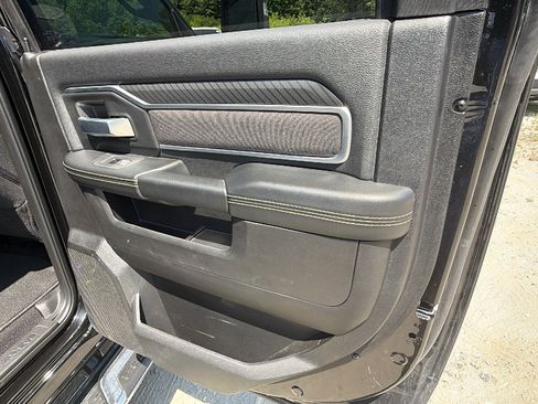 Used 2025 RAM 2500 Big Horn AWD/4WD image 20