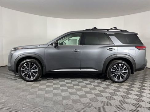 New 2026 Nissan Pathfinder Platinum image 6