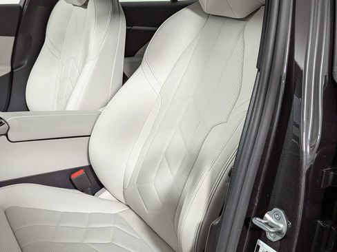 Certified 2024 BMW i5 eDrive40i w/ Premium Package image 19