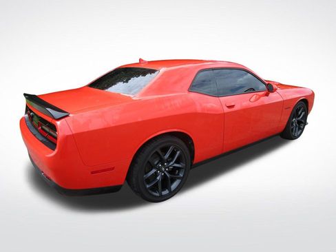 Used 2022 Dodge Challenger R/T w/ Blacktop Package RWD image 9