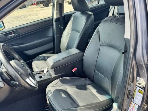 Used 2017 Subaru Legacy 2.5i Limited AWD/4WD image 11