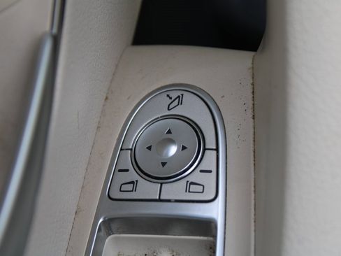 Certified 2022 Mercedes-Benz E 350 Sedan image 19